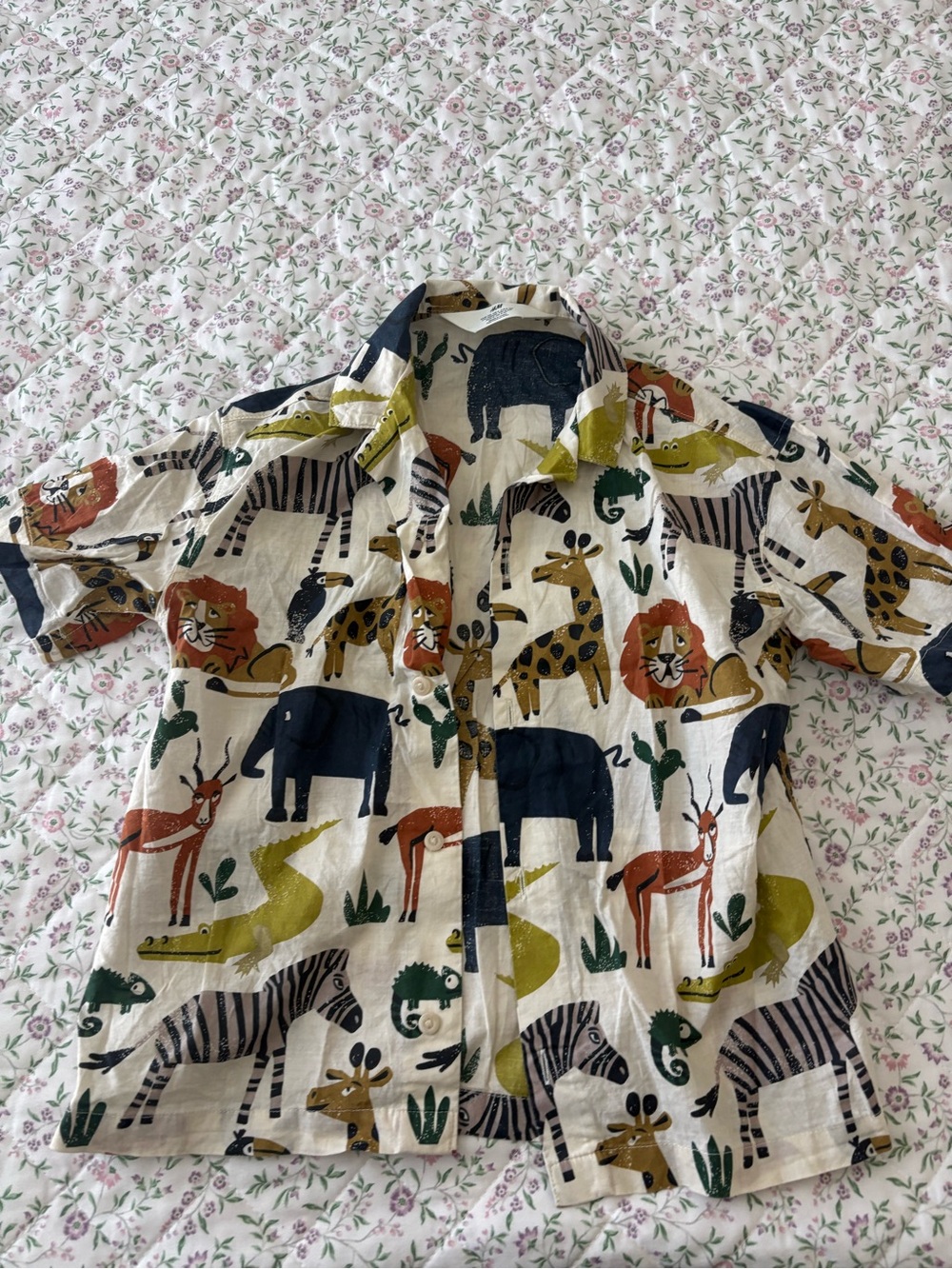 H&M Kids Button-Down Safari Animal Shirt in Cream, Navy & Mustard